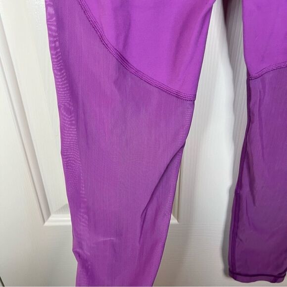 Athleta High Rise Double Band Waist Leggings with Mesh Accents on Leg Size Small - Picture 6 of 7